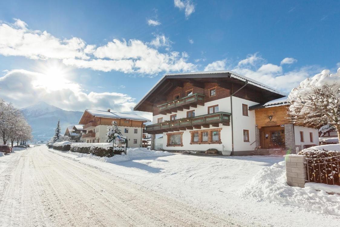 Holiday Im Gaestehaus Warter In Altenmarkt Altenmarkt im Pongau Exterior photo